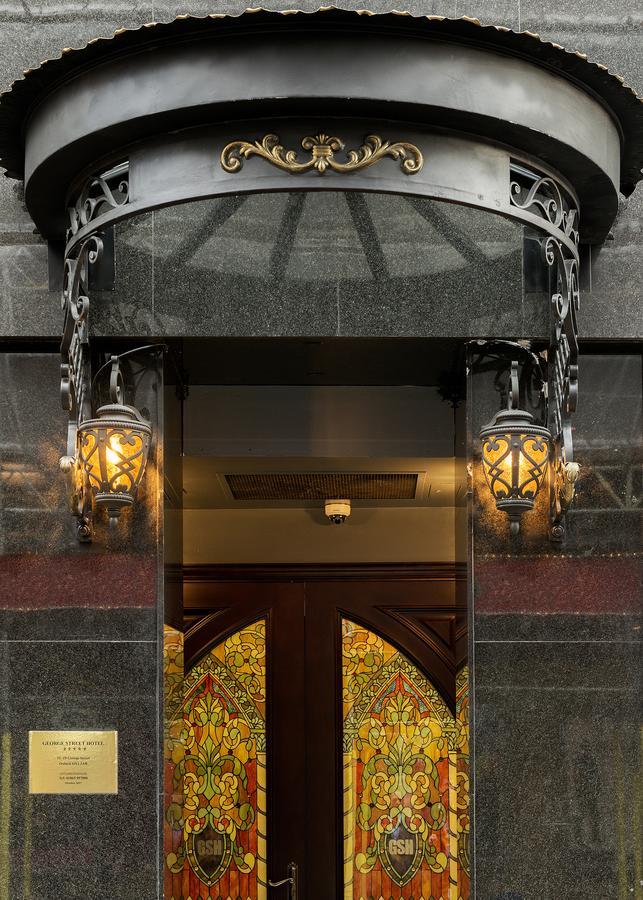 The George Street Hotel อ็อกซ์ฟอร์ด ภายนอก รูปภาพ The entrance to the church