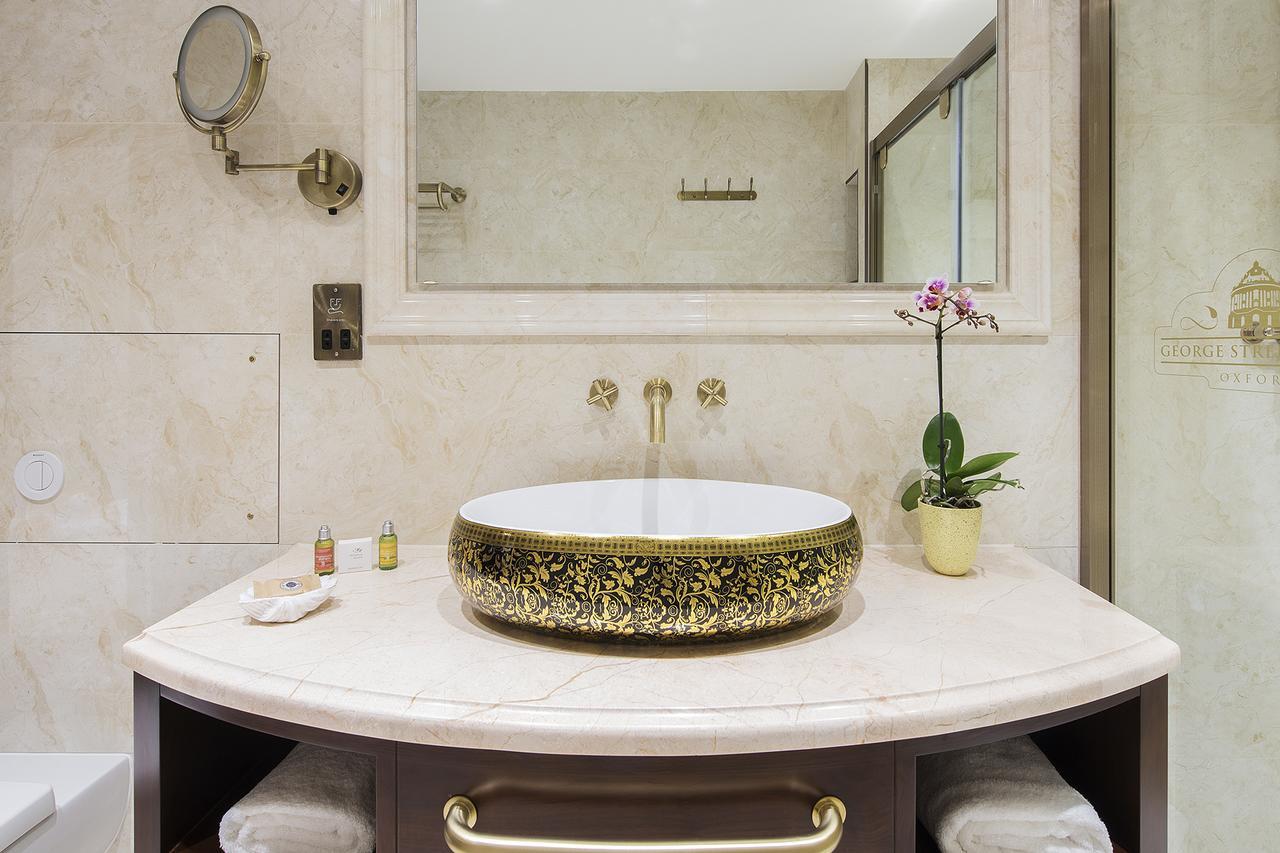 The George Street Hotel อ็อกซ์ฟอร์ด ภายนอก รูปภาพ Bathroom
